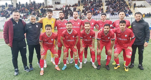 2022-2023 sezonunun en başarılı takımı Milas Belediye Beçin Spor