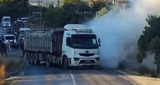 Ören Yolunda Seyir Halindeki TIR Alev Aldı