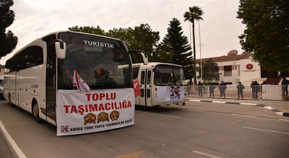 Kuzey Kıbrıs'ta Taşımacılardan Büyük Eylem