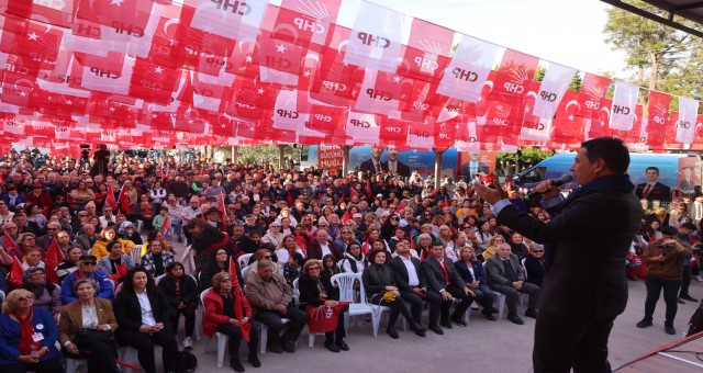 BAŞKAN ARAS BODRUM MİTİNGİNDEN İKTİDARA SESLENDİ: “HİZMETTE AYRIM OLMAZ YAPAN UTANSIN”