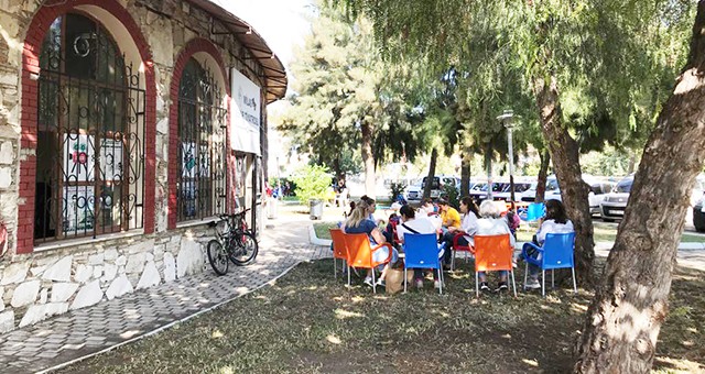 Drama Kursu Hem Çocukları Hem Anne Babaları Mutlu Ediyor