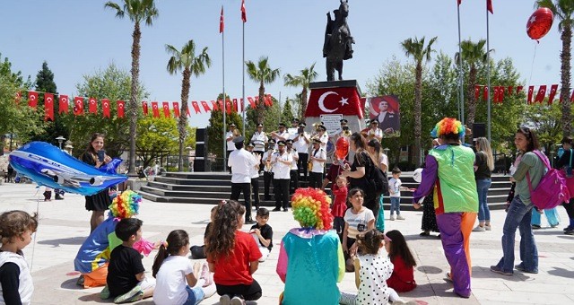 Atapark Meydanı çocuk parkına dönüştü