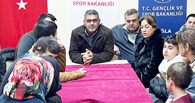 TSD Yönetimi engelli depremzedelerle buluştu