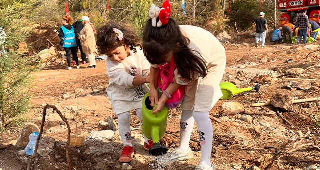 Güvercinlik’te 4 Bin Fidan Toprakla Buluştu…