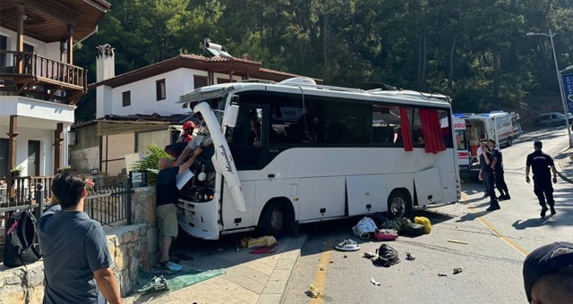 Akyaka’da Feci Kaza: 1 Ölü 29 Yaralı
