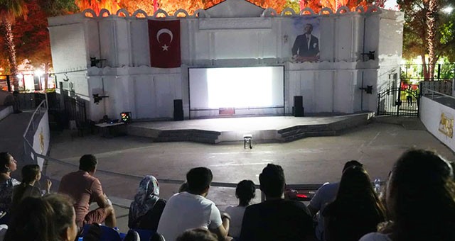 Milas Belediyesi, Yeşilçam’ın Efsane Filmlerini Vatandaşlarla Buluşturuyor