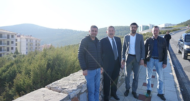 Başkan Topuz Yapılması Planlanan Yeni Hastane Yolu ve Yapımı Devam Eden Şehitlik Anıtı’nı İnceledi