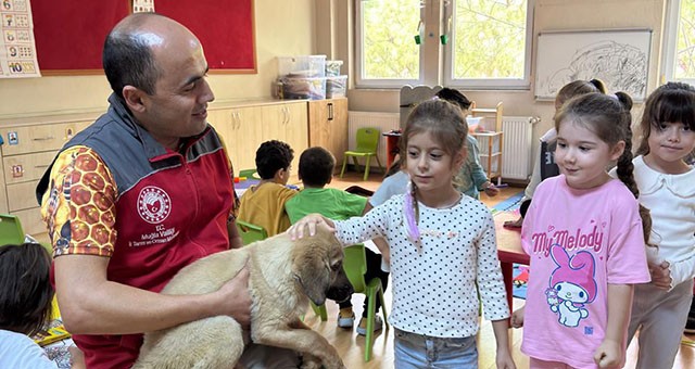Veteriner Hekimlerden Miniklere Hayvan Sevgisi Dersi