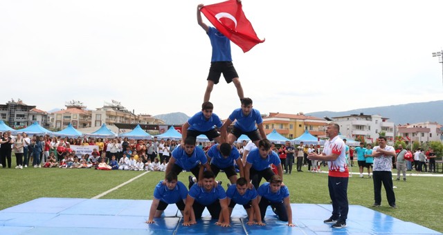 Ata'ya saygı ve minnetle...