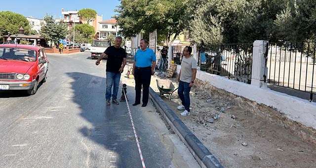 İnönü Caddesi’nde Kaldırımlar Yenileniyor