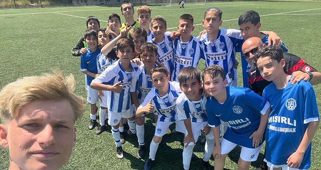 Milas Gençlik Spor U13 takımı play-off maçına çıkacak