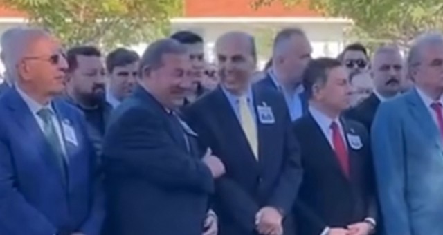 Şehit Cenazesinde Çok Konuşulan Kare: Özür Dilediler…