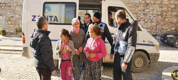 Dilenciler ve seyyar satıcılarla mücadele