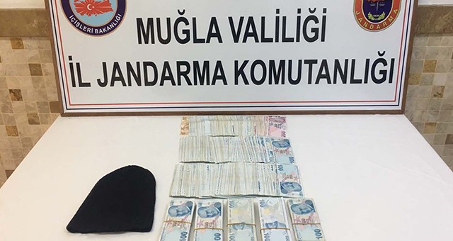 Jandarma, FETÖ korkusuyla dolandırıcılık yapan kişiyi 8 saatte yakaladı