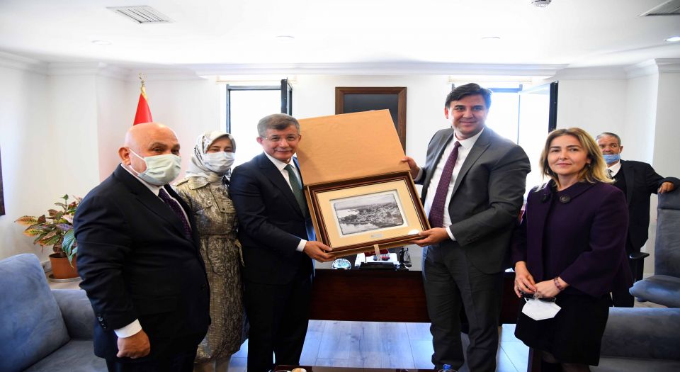 Ahmet Davutoğlu, Fethiye Belediye Başkanı Karacayı Ziyaret Etti