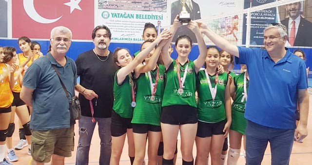 Milas Belediyespor Mini Kızlar Voleybol takımı ikinci oldu