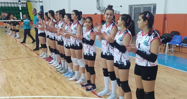 Milas Belediyespor Midi Kızlar yarı finale yükseldi