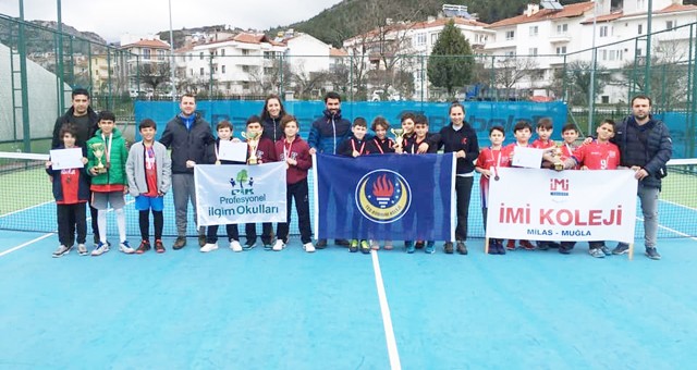 İMİ Koleji Sporcuları alkışlanmaya devam ediyor