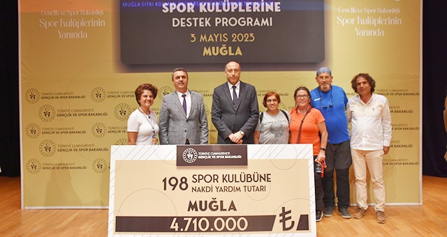 220 spor kulübüne 5 milyon 500 bin TL yardım yapıldı