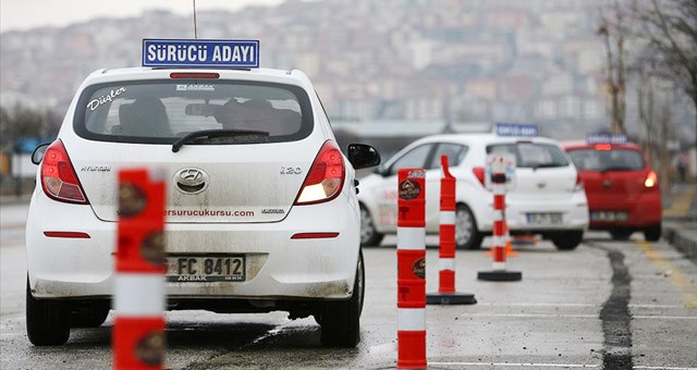 Motorlu taşıt sürücü kursları uygulama sınavları hafta sonu yapılacak