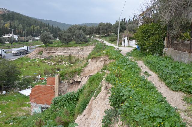 “5. Üçyol Sokak, Milas Belediyesi’nden hizmet bekliyor”