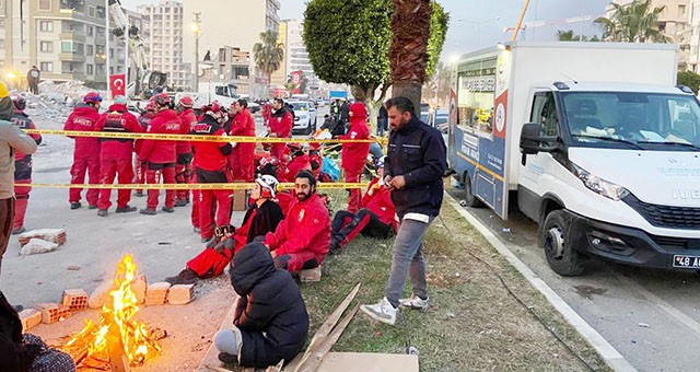 Milas Belediyesi mobil ikram aracı deprem bölgesinde