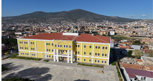 Milas'ta Topbaşı’nda yapılan Birinci Basamak Sağlık Tesisi’nin tesisin geçici kabulü yapıldı.. Yakında hizmete girecek..