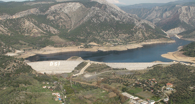 121 bin 300 dekar tarım arazisi  sulandı