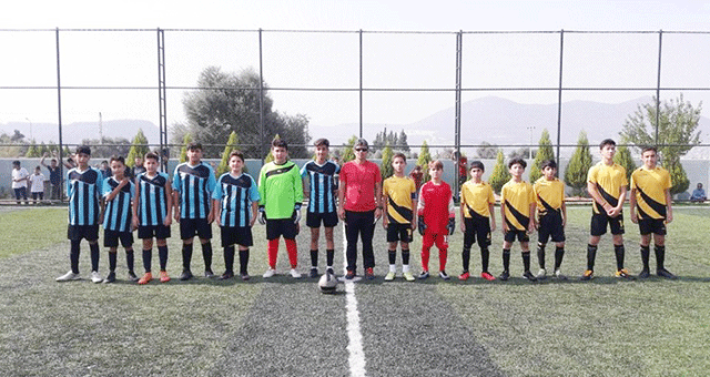 Cumhuriyet Şenlikleri Futbol Turnuvası Final Maçları Oynanıyor