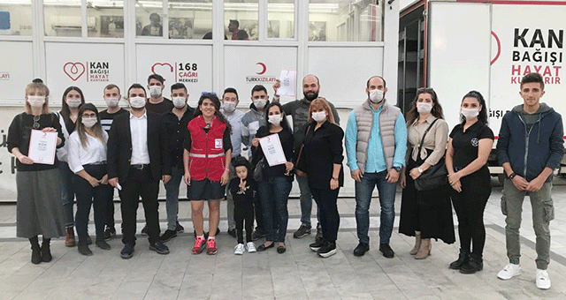 AKP’li gençler kan verdi