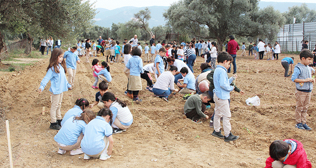 ÖĞRENCİLERLE ÖRNEK EKO-TARIM ÇALIŞMASI..