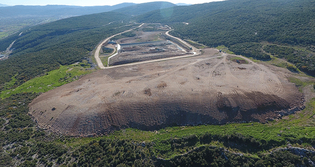 Büyükşehir rehabilite edilen çöp sahalarına  3 Bin 500 fidan dikiyor 