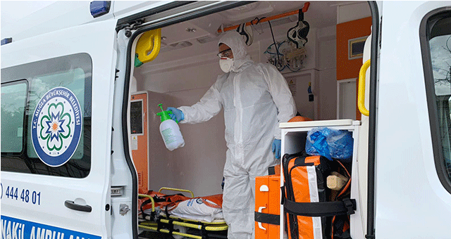 Ambulanslar Her Nakilden Sonra Dezenfekte Ediliyor
