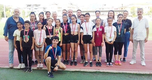 Gençlik Haftası atletizm yarışları yapıldı