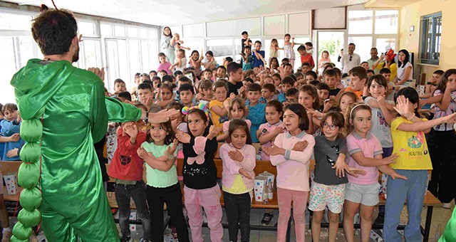 Yeniköy Kemerköy Enerji’den Milaslı çocuklara 23 Nisan’da Gezici Tiyatro hediyesi