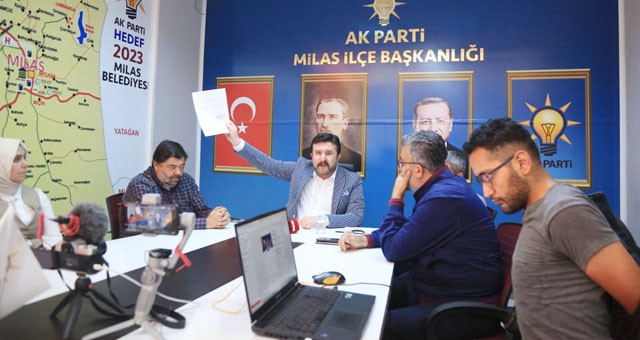 AKP İlçe Başkanı, TMO’nin kiralanmasıyla ilgili Basın Açıklaması yaptı: “BÜLENT MUTLU O İHALEYE BİZİM TEMSİLCİMİZ OLARAK GİRDİ”
