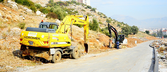 7 metre derindeki içme suyu hattı yenileniyor