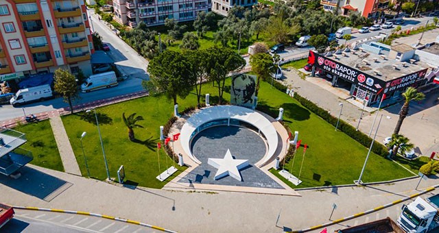 Milas Belediyesi park yapım ve çevre düzenleme çalışmalarına devam ediyor