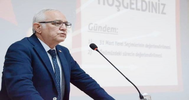 CHP Muğla İl Başkanı Adem Zeybekoğlu;  “İki yüzlü AKP politikalarından ve politikacılarından bu ülke sıkıldı.”