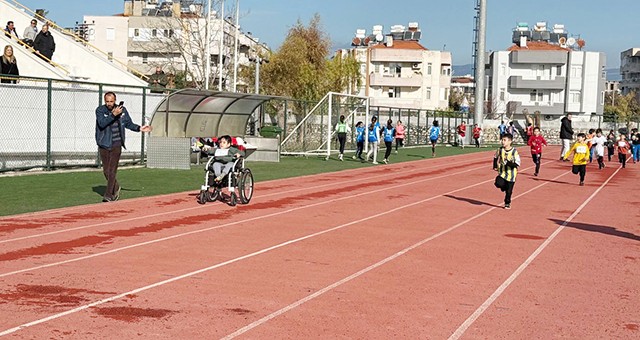 Engelli Çocuğun Yaşam Azmi Büyük Atatürk Koşusu’na Damga Vurdu