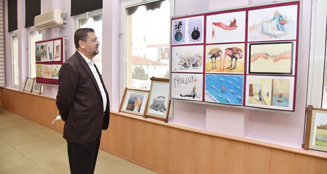 Başkan Tokat, 10. Turhan Selçuk Karikatür Sergisi’ni ziyaret etti