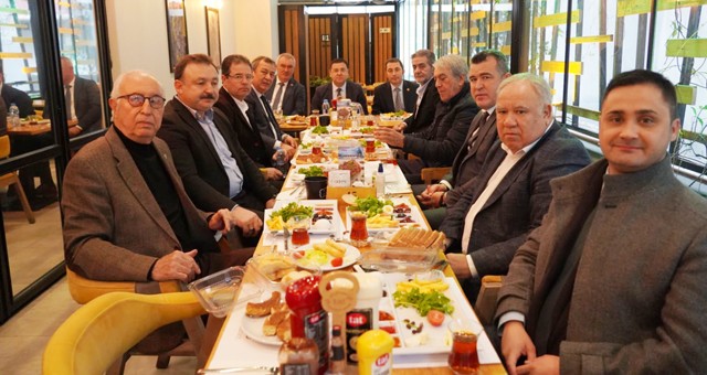 Başkan Tokat oda, birlik ve kooperatif başkanlarıyla bir araya geldi