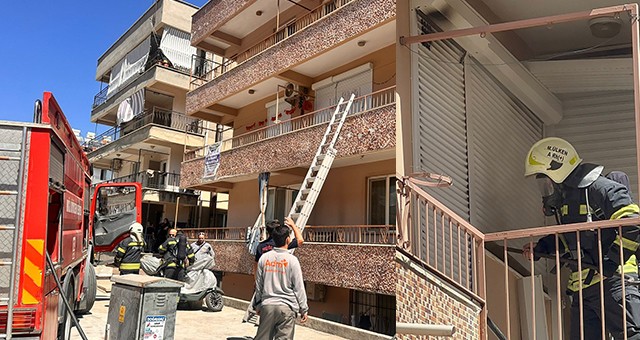Milas’ta Apartman Dairesinde Yangın Paniği