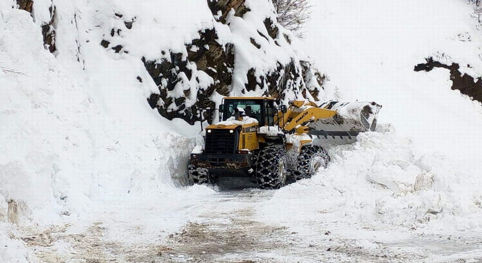 Siirt'te Kar Dolayısıyla 21 Köye Ulaşım Sağlanamıyor