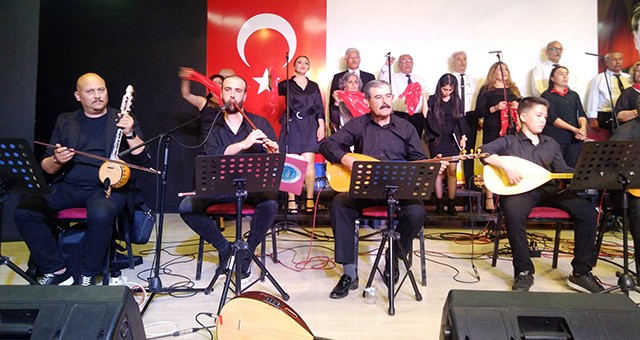 Türkü sevenler bu konserde buluştu