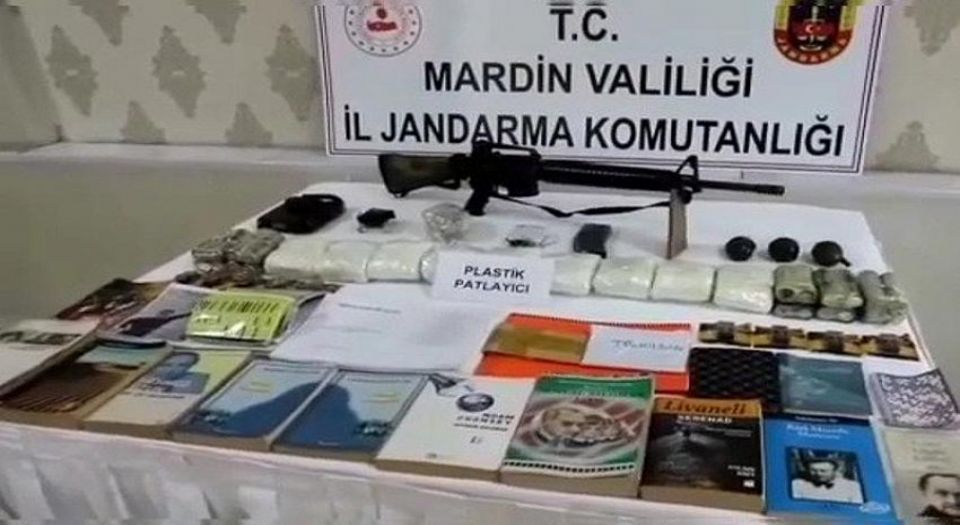 Mardin'de Pkk'ya Ait  Sığınak Ve Depolar İmha Edildi