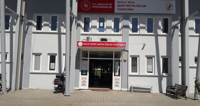 Milas Stadyumu spora açıldı