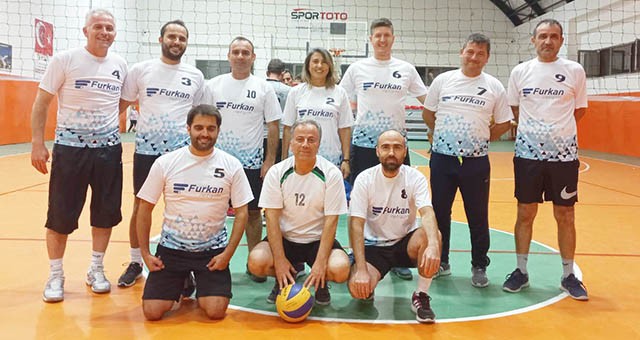 24 Kasım Öğretmenler Günü Voleybol Turnuvası başladı