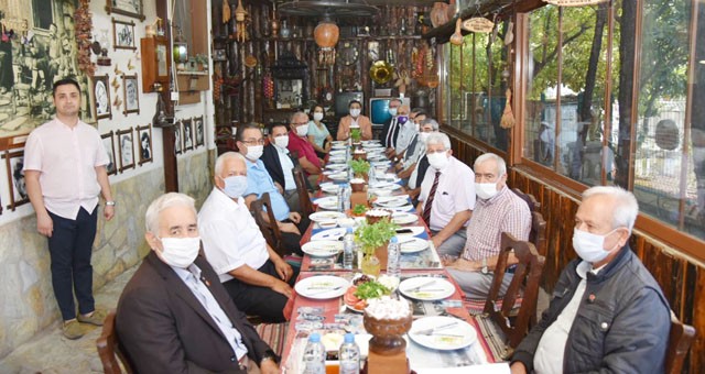 Başkan Muhammet Tokat, Merkez Muhtarları ile buluştu