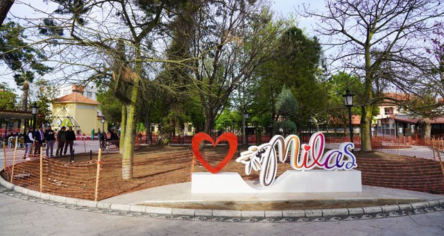 Milas Şehir Parkı yenileniyor